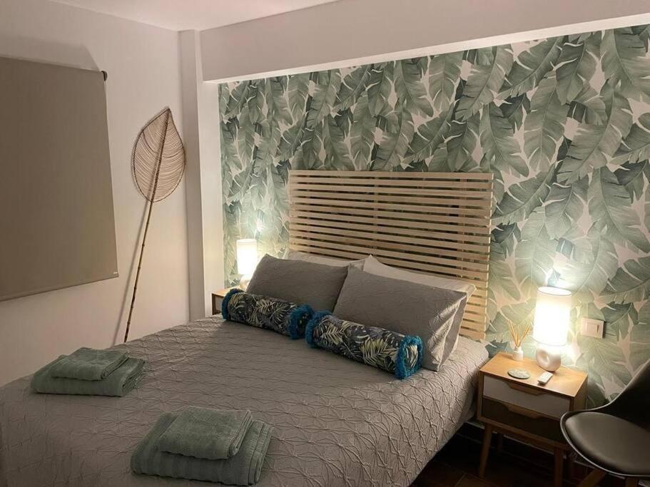 Waterfront 3 Bed Apartment, 90M From The Beach Platja de Larenal エクステリア 写真